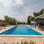 Beautiful In דירה Mrljane