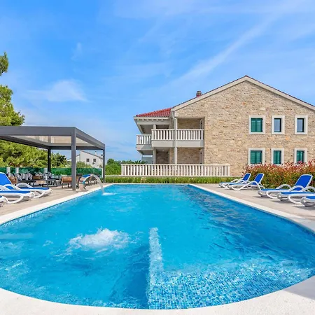 Apartment Beautiful In