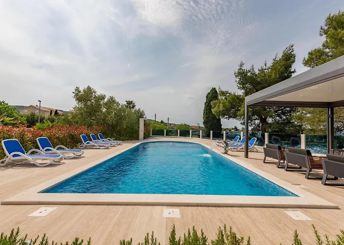 Beautiful In 아파트 Mrljane