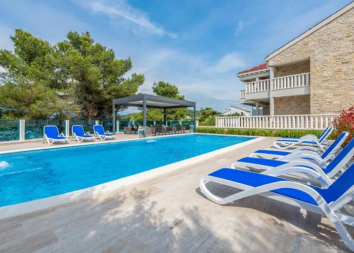 Beautiful In 아파트 Mrljane