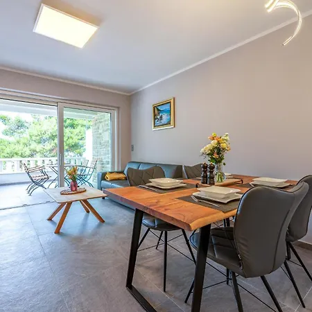 Beautiful In Mrljane